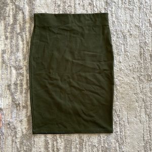 Shinestar Mid-length tube skirt size medium